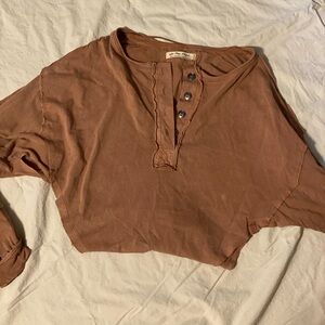 Free People Melodi Henley longsleeve in the color Doe